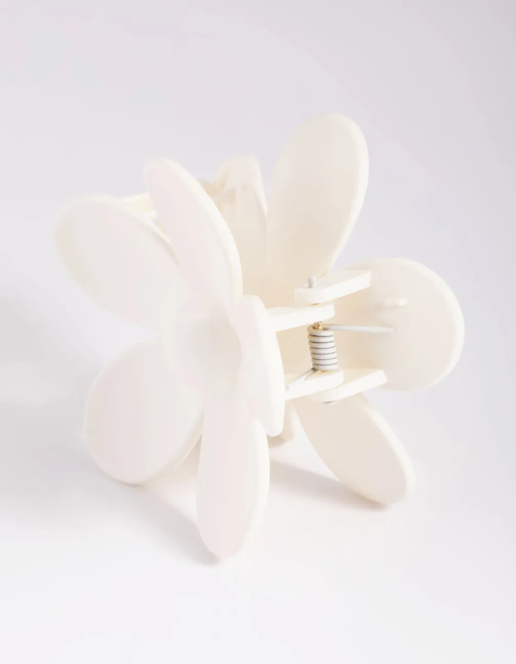 90s White Daisy Flower Claw