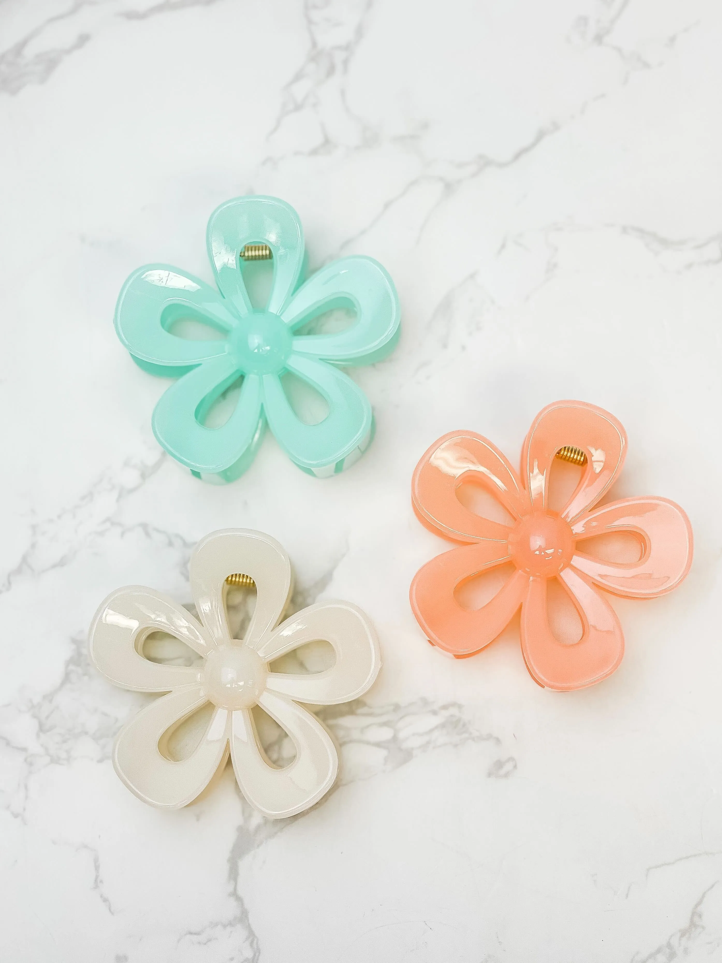 Acrylic Open Flower Hair Clip - Peach