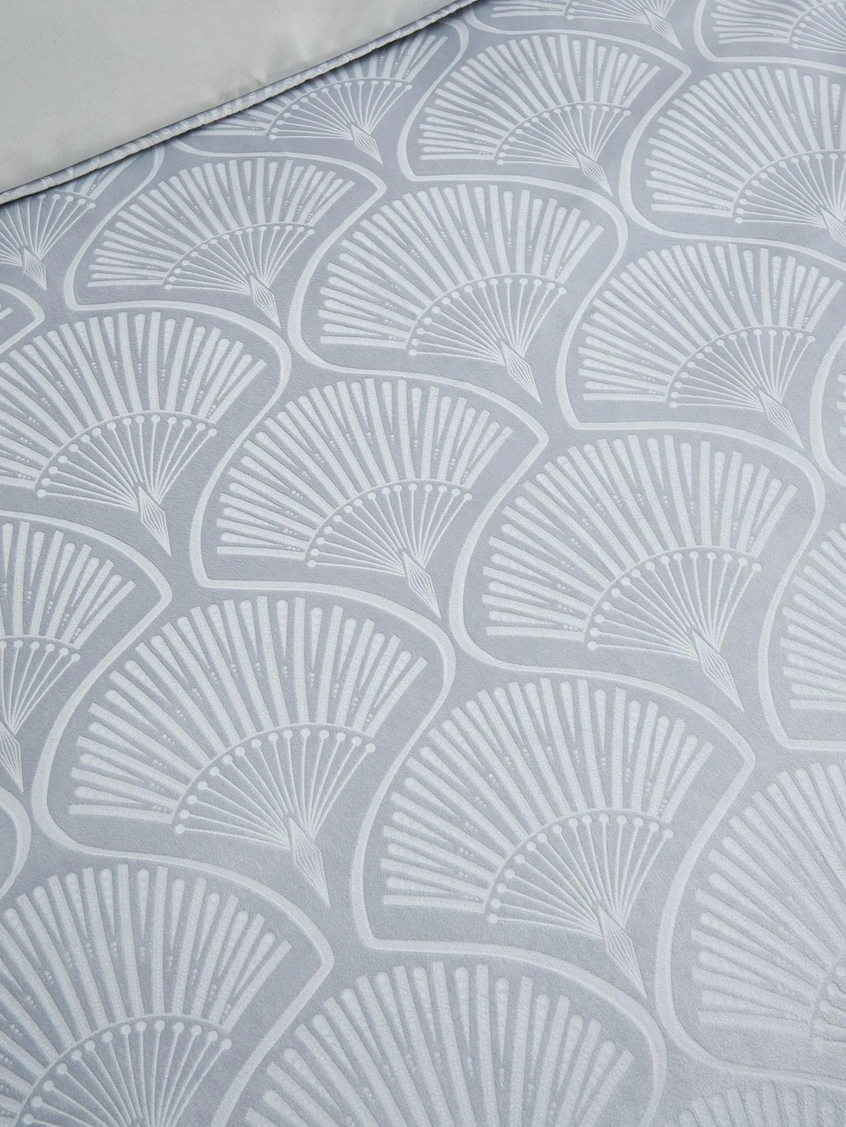 Catherine Lansfield Art Deco Pearl Silver Double Duvet Set