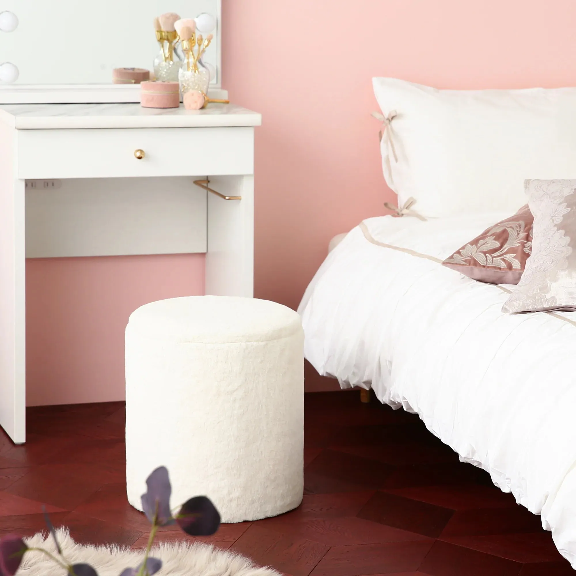 Chantilly Stool Pink (W350 × D350 × H410)