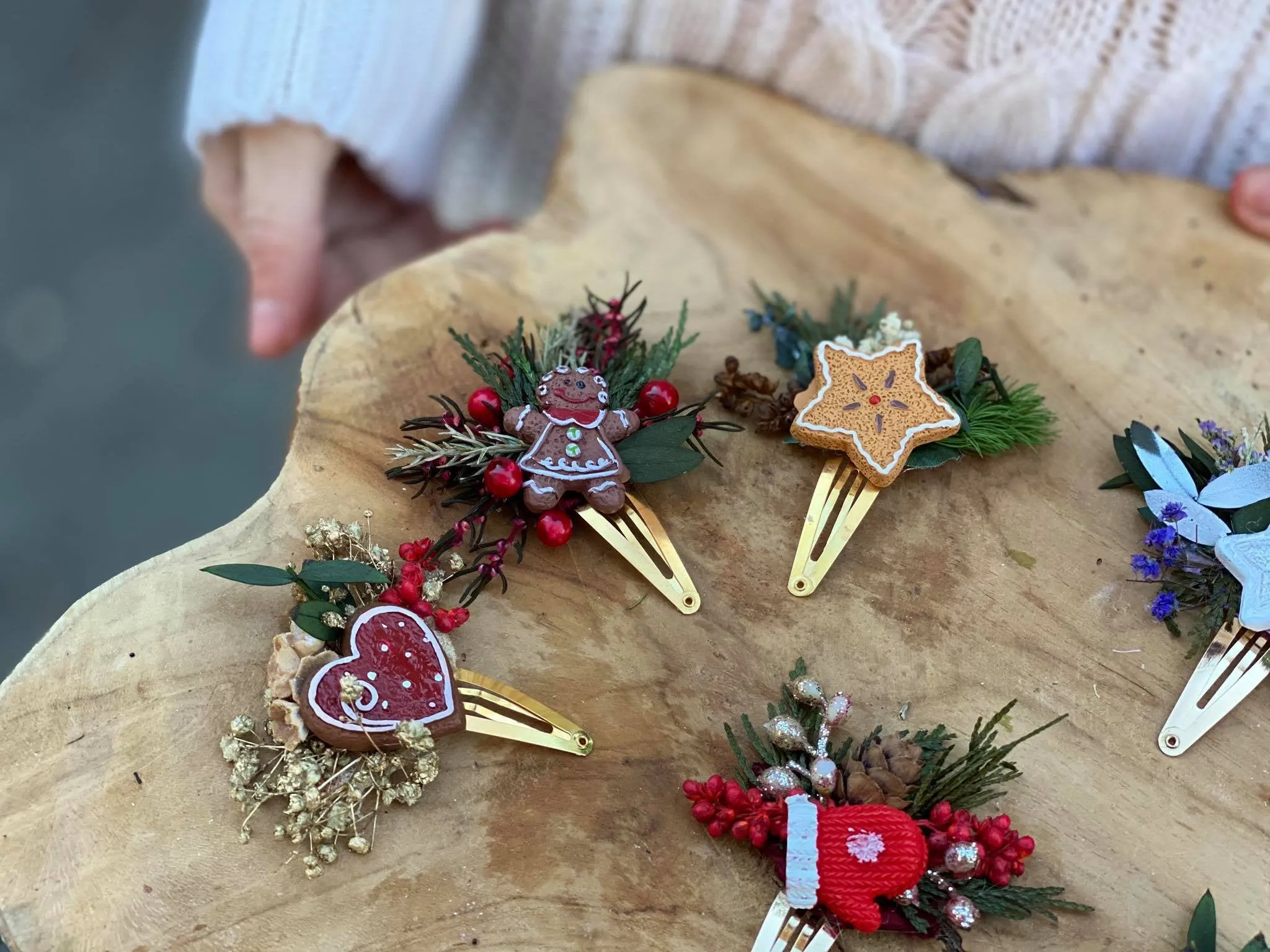 Christmas gingerbread hair clips Wedding accessories Unique gingerbread star hair clips  Flower girl hair clips Flower headpiece Magaela