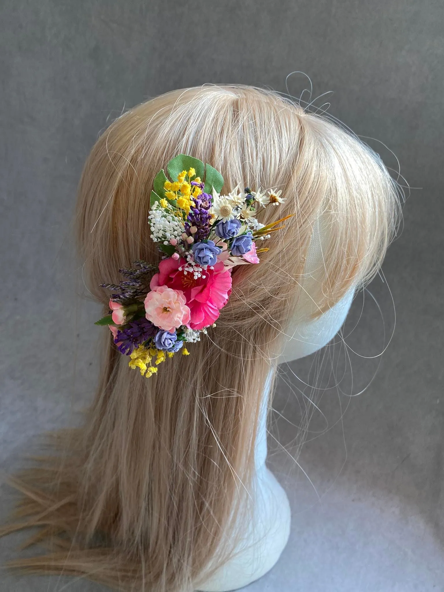 Colourful flower hair comb