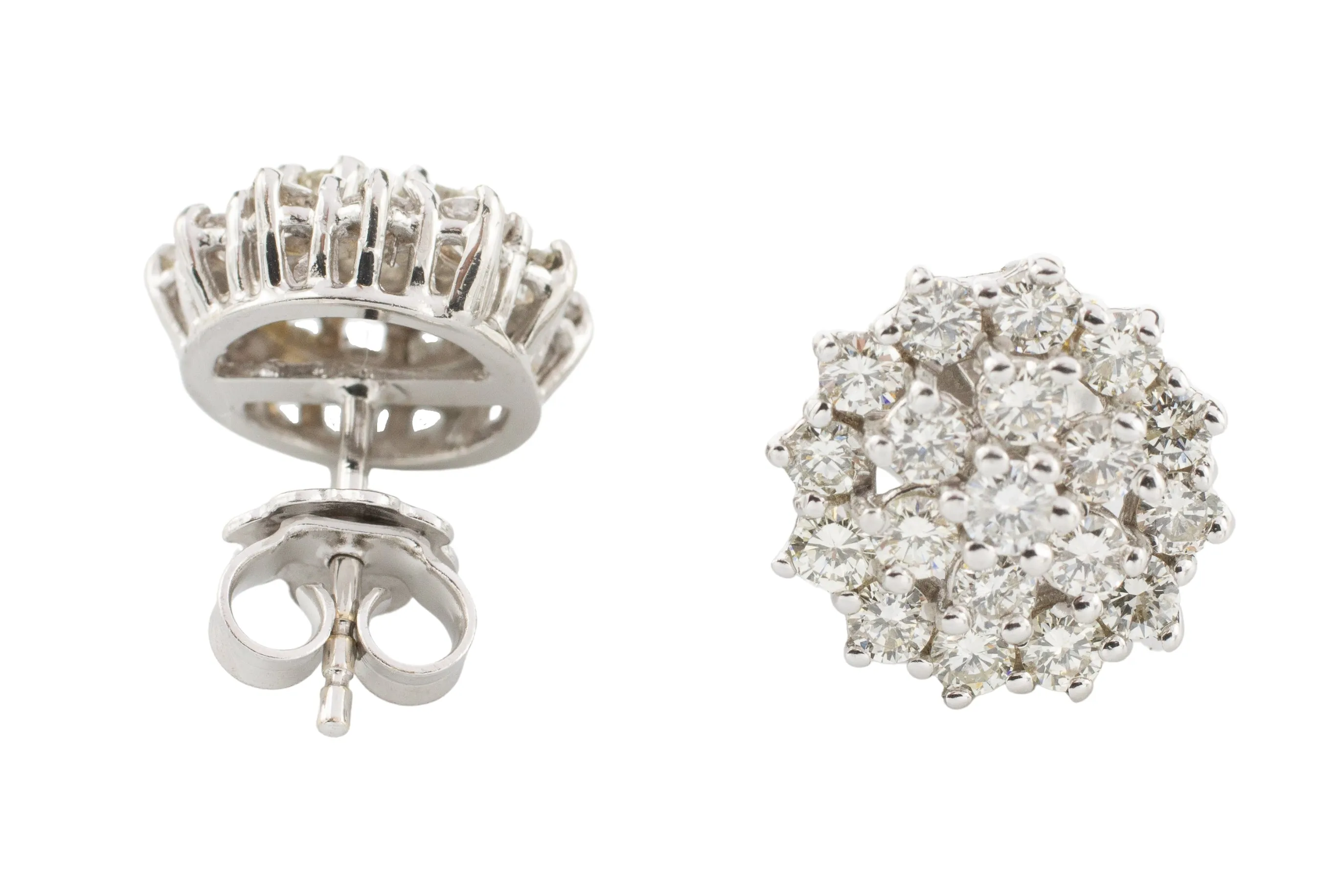 Diamond cluster studs in 18 carat gold