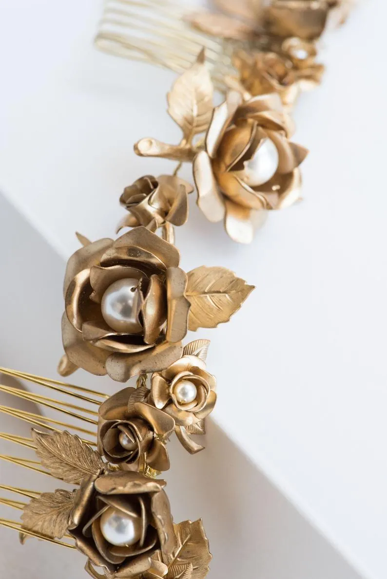 Gold flower hair comb, gilded roses hair vine - Roselle