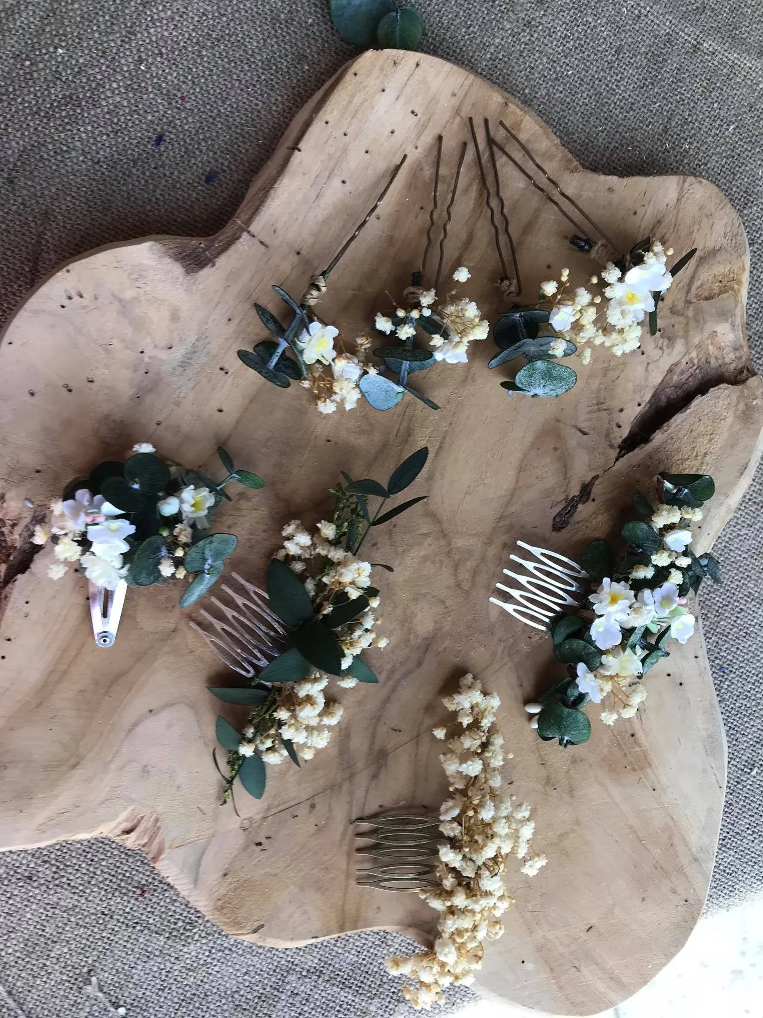 Greenery wedding hair pins Eucalyptus and Baby's breath flower pins Flower jewellery Wedding accessories Hair flowers Bridal hair pins Handmade Green hair pin