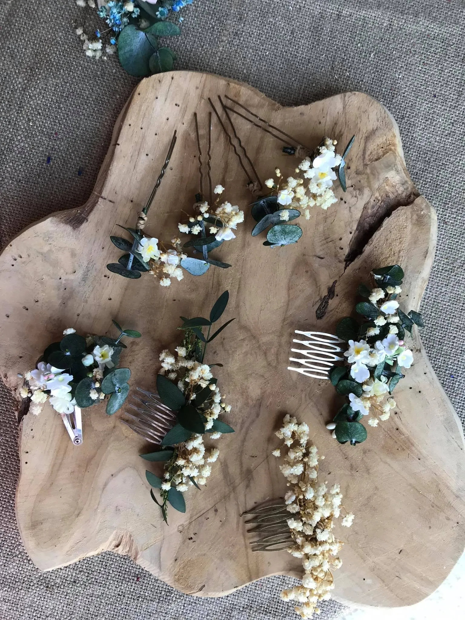 Greenery wedding hair pins Eucalyptus and Baby's breath flower pins Flower jewellery Wedding accessories Hair flowers Bridal hair pins Handmade Green hair pin