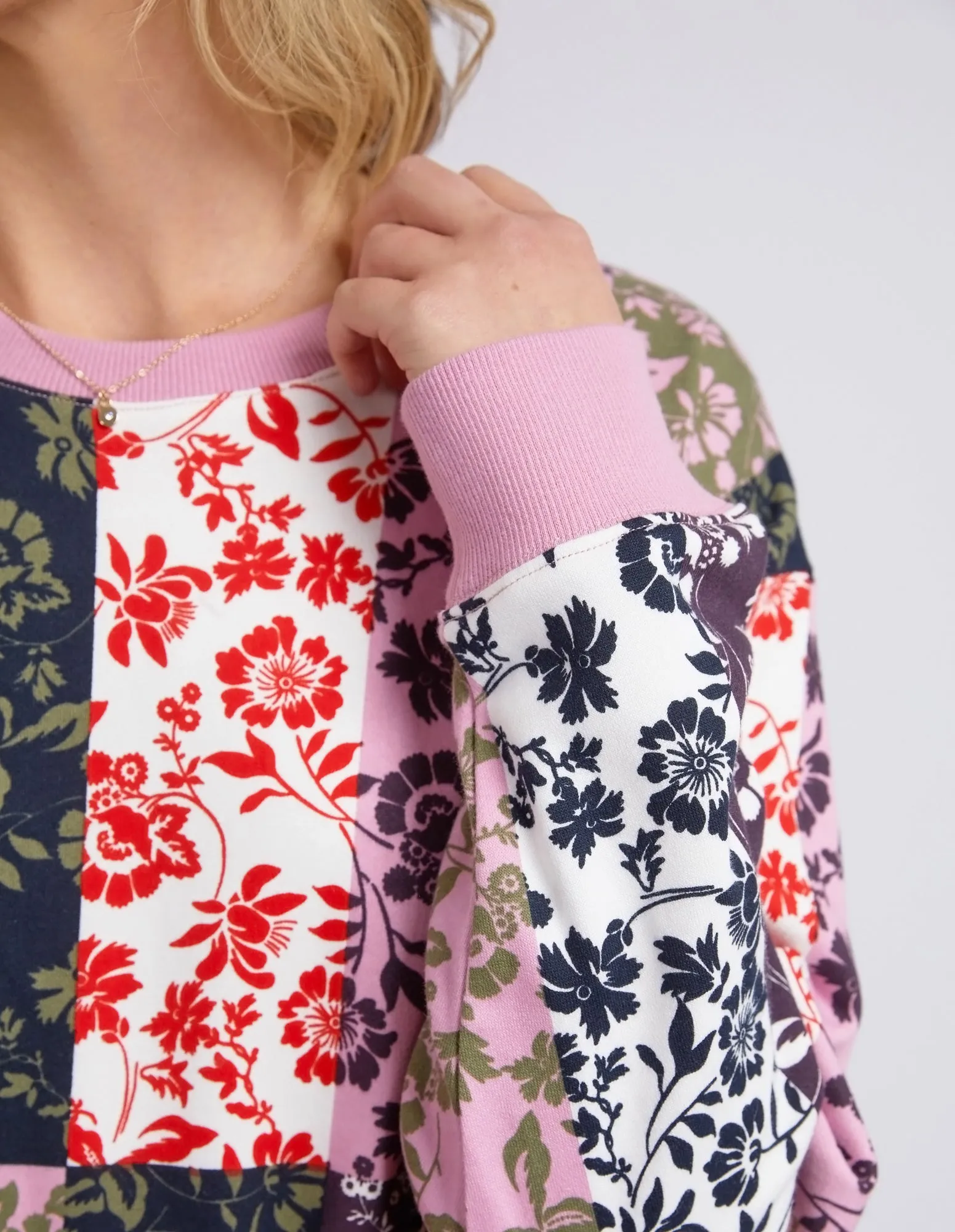 Linear Floral Print Crew