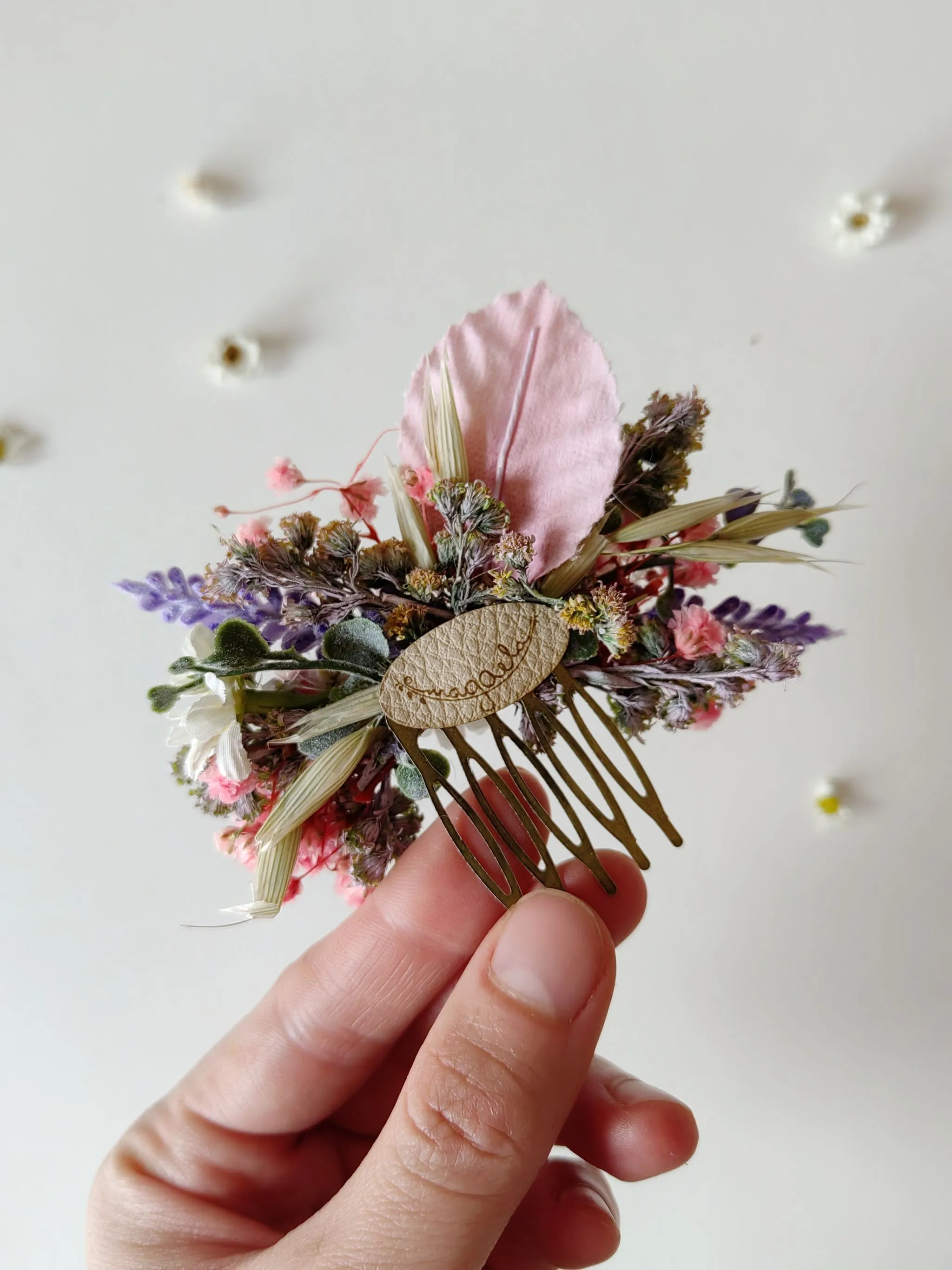 Meadow flower hair comb