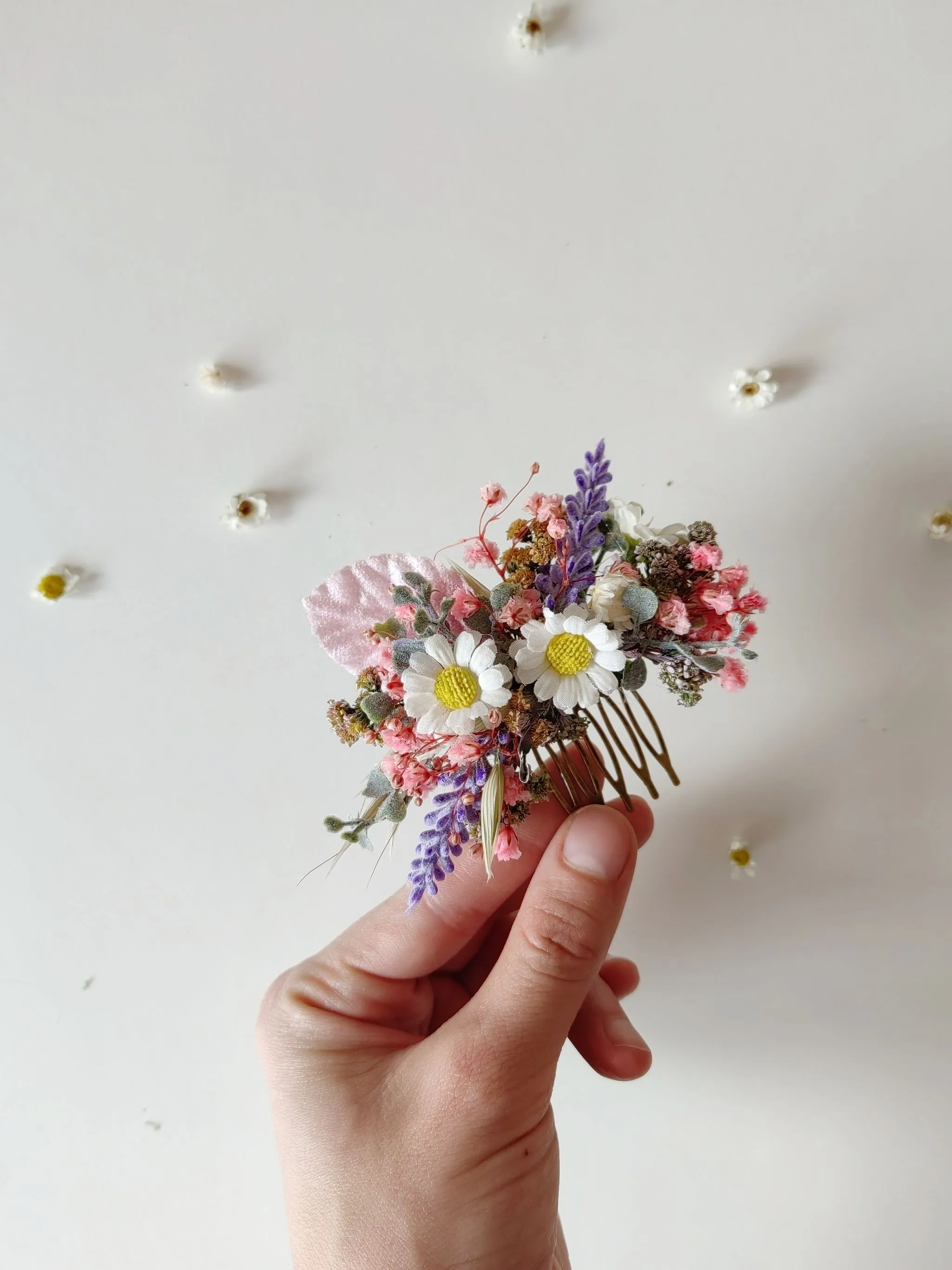 Meadow flower hair comb