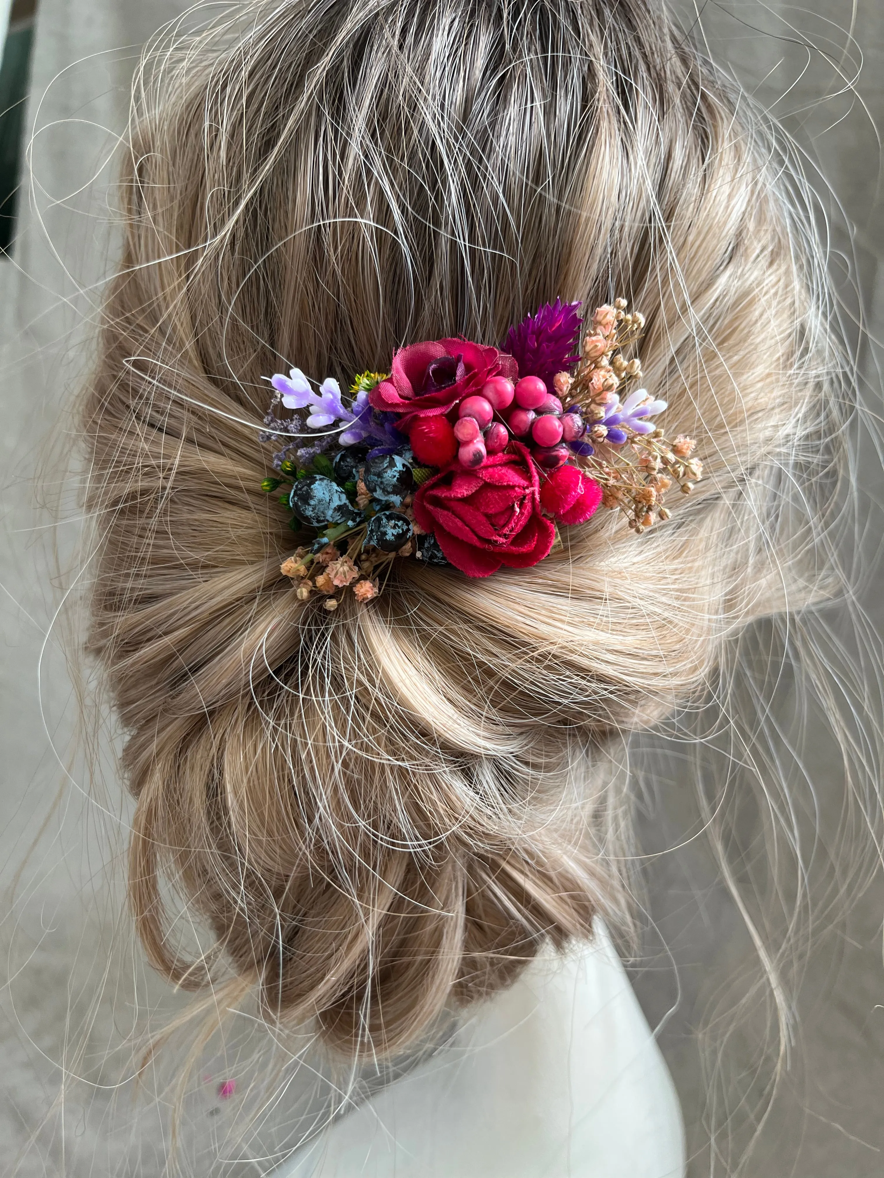 Red flower hair clip with red roses